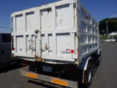 MITSUBISHI FUSO FIGHTER