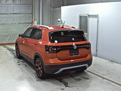 VOLKSWAGEN T-CROSS