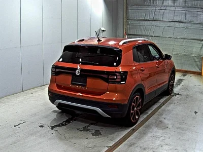 VOLKSWAGEN T-CROSS