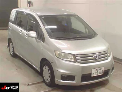 HONDA FREED SPIKE