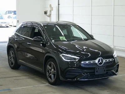 MERCEDES BENZ GLA