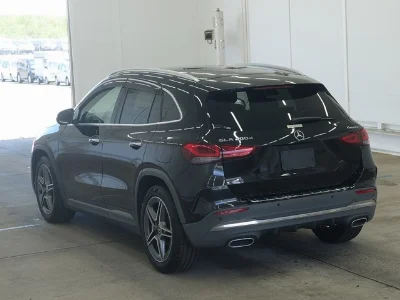 MERCEDES BENZ GLA