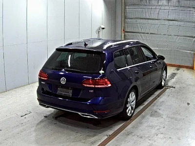 VOLKSWAGEN GOLF VARIANT