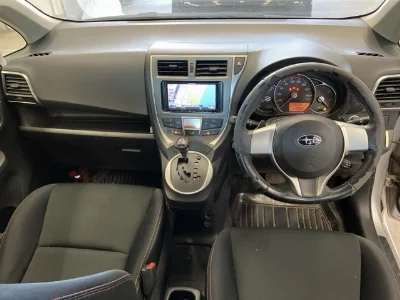 SUBARU TREZIA