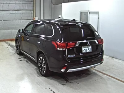 MITSUBISHI OUTLANDER PHEV