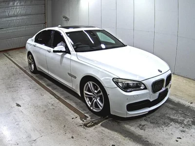 BMW 7 SERIES