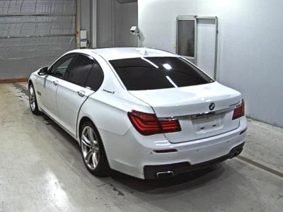 BMW 7 SERIES