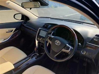 TOYOTA PREMIO