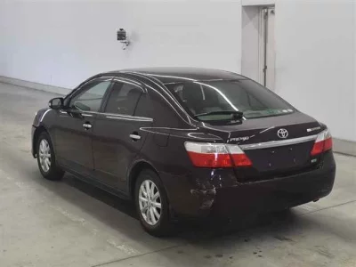 TOYOTA PREMIO