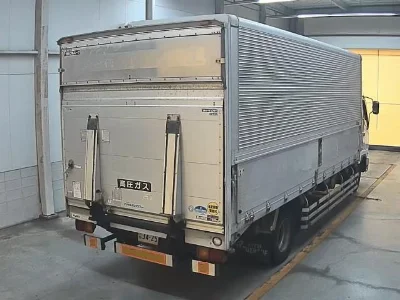 MITSUBISHI FUSO FIGHTER