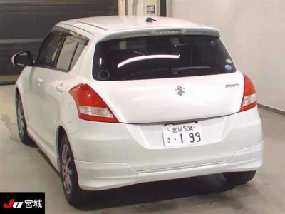 SUZUKI SWIFT