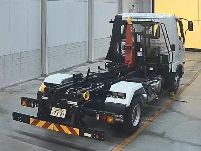 MITSUBISHI FUSO FIGHTER