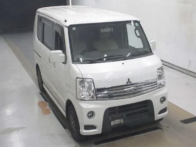 MITSUBISHI TOWN BOX