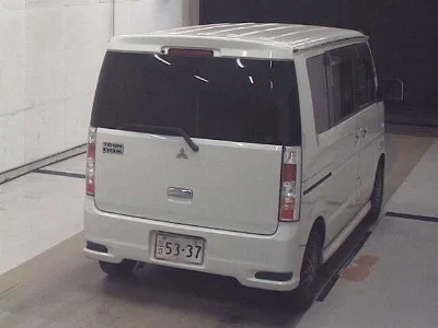 MITSUBISHI TOWN BOX