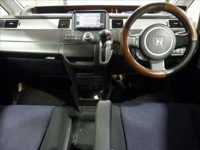 HONDA STEPWGN SPADA