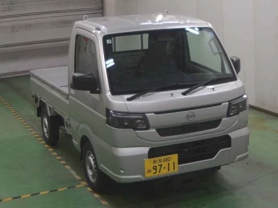 NISSAN CLIPPER TRUCK