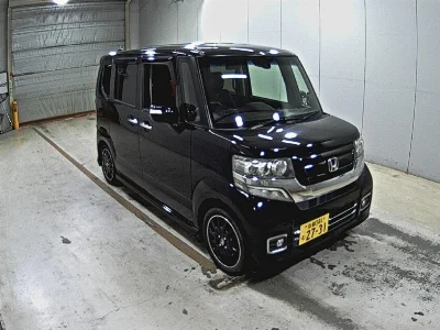 HONDA N BOX CUSTOM
