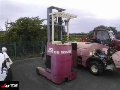 NISSAN  FORKLIFT 
