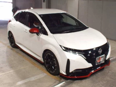 NISSAN AURA