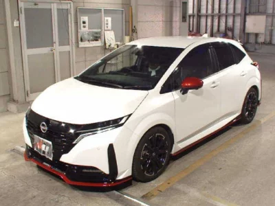 NISSAN AURA