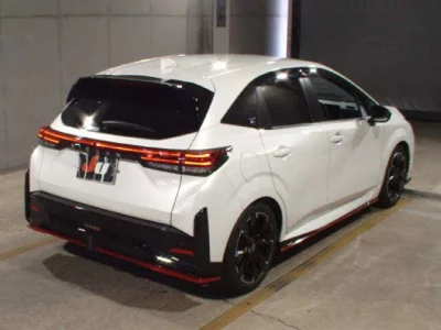 NISSAN AURA