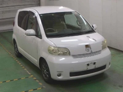 TOYOTA PORTE