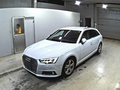 AUDI A4 AVANTE