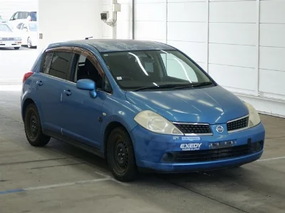 NISSAN TIIDA