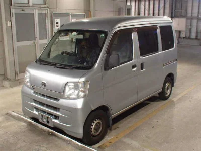 TOYOTA PIXIS VAN