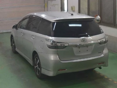 TOYOTA WISH