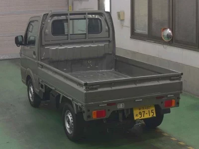 NISSAN CLIPPER TRUCK