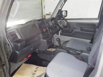 NISSAN CLIPPER TRUCK