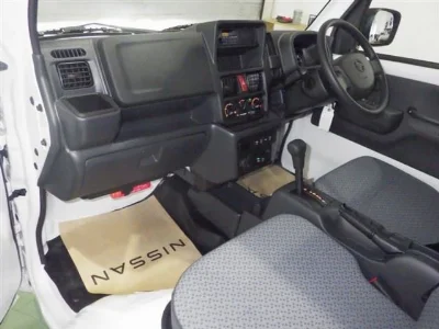 NISSAN CLIPPER TRUCK