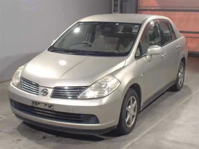 NISSAN TIIDA LATIO