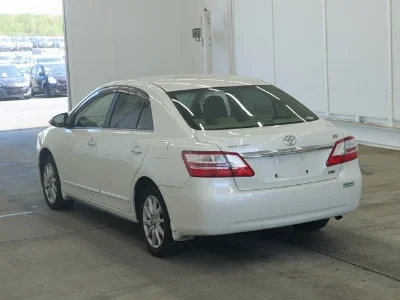 TOYOTA PREMIO