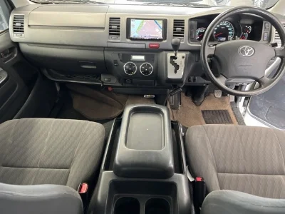 TOYOTA REGIUS ACE