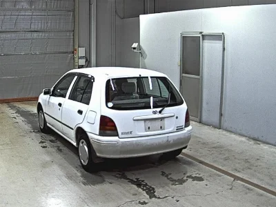 TOYOTA STARLET