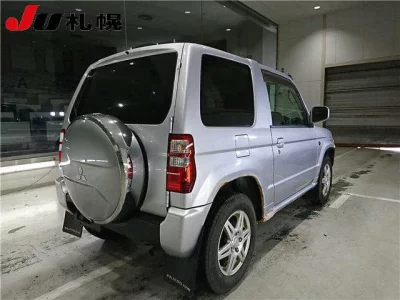 MITSUBISHI PAJERO MINI