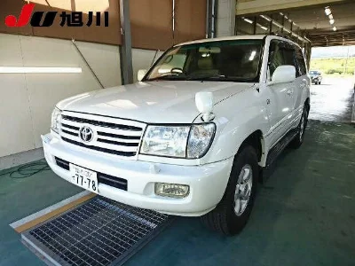 TOYOTA LAND CRUISER 100