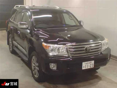 TOYOTA LAND CRUISER
