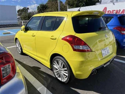 SUZUKI SWIFT