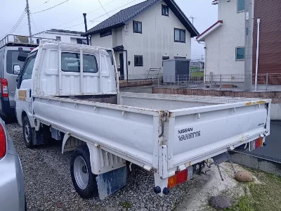 NISSAN VANETTE TRUCK