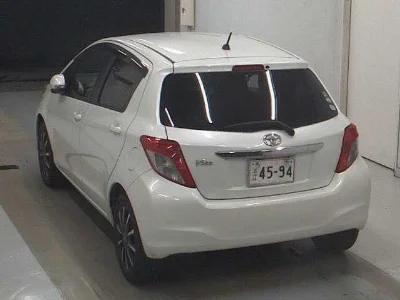 TOYOTA VITZ