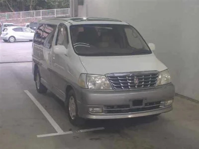 TOYOTA GRAND HIACE