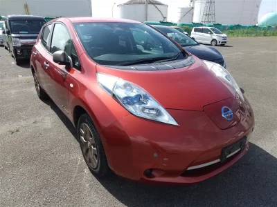 NISSAN LEAF