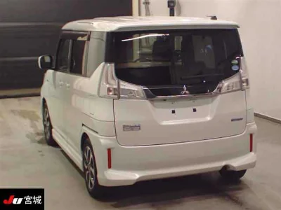 MITSUBISHI DELICA D:2