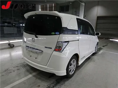 HONDA FREED SPIKE