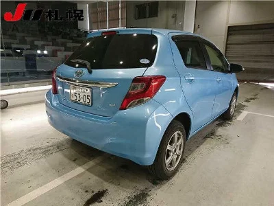 TOYOTA VITZ