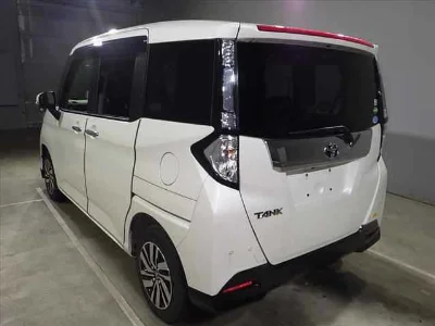 TOYOTA TANK