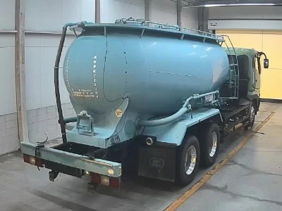 MITSUBISHI FUSO